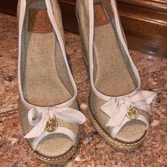 BRAND NEW‼️ Tory Burch Wedges - Picture 1 of 6